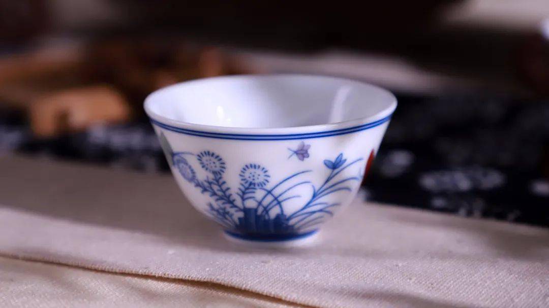 皇帝用过的杯子，究竟有多美？_帝王_士琦_瓷器