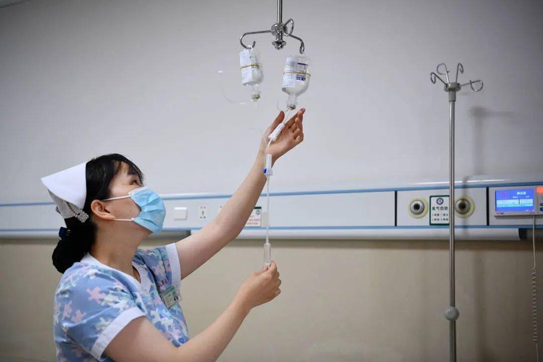 今天是护士节,向余庆"白衣天使"致敬!_护理_余庆县_妇幼保健院
