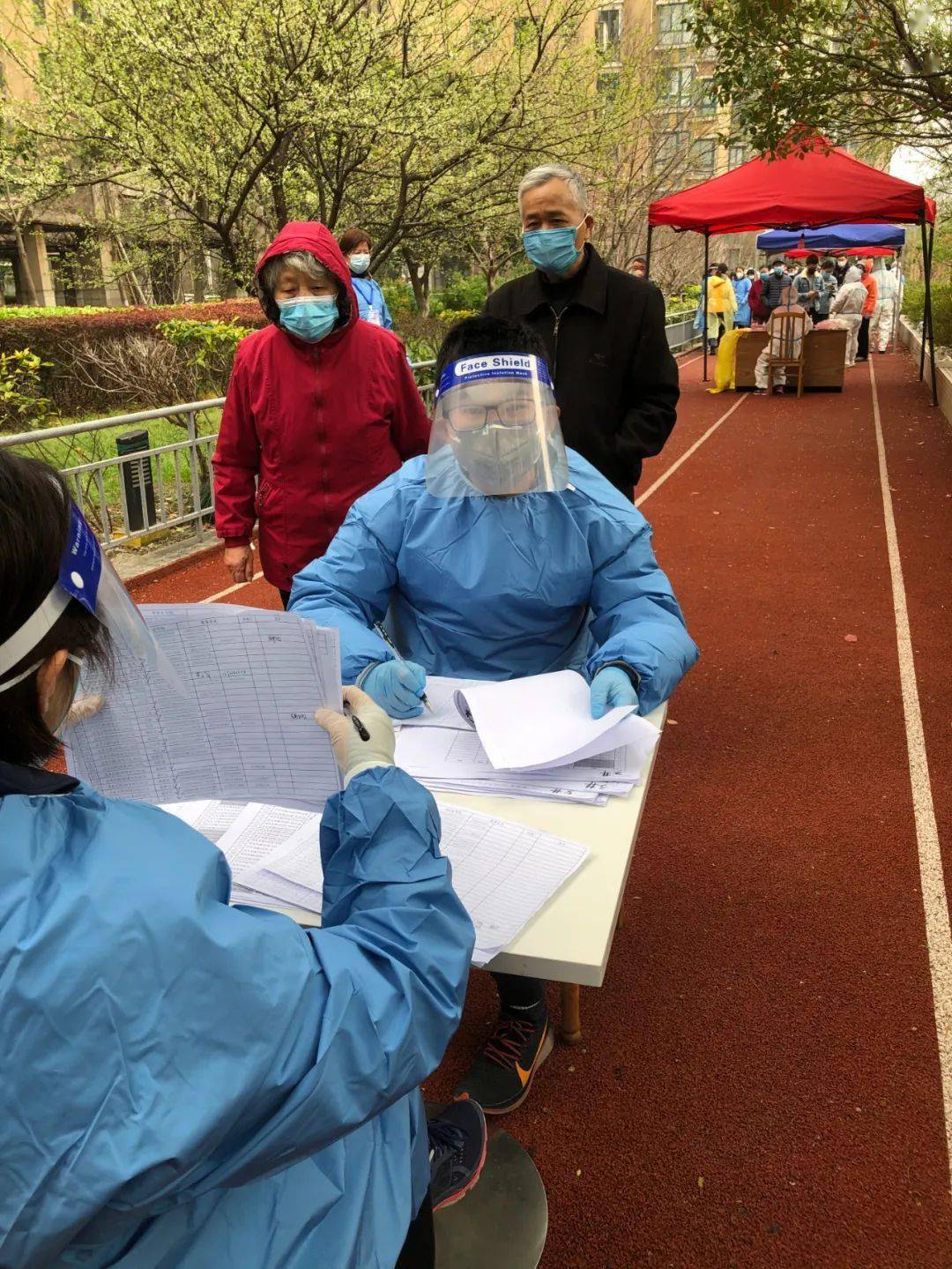 疫路有我丨奉献点滴微光点亮抗疫希望
