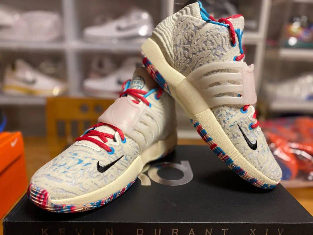 网友分享极少见的kd1收藏还有球星亲签