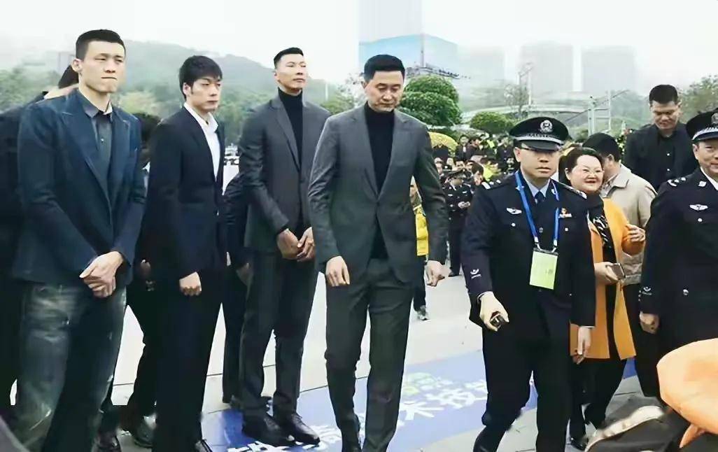 王薪凯大婚,杜锋携三老出席,新老四人组变型男_广东_锦洋_婚礼