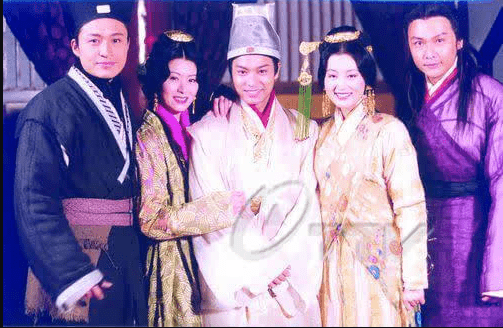 nter title《新龙门客栈》是1996年台视出品的武侠剧,由杨佩佩制作,李