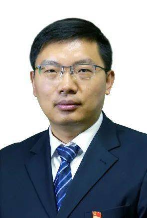 副总经理,南通市青年联合会常委,南通市互联网协会副理事长,崇川区第
