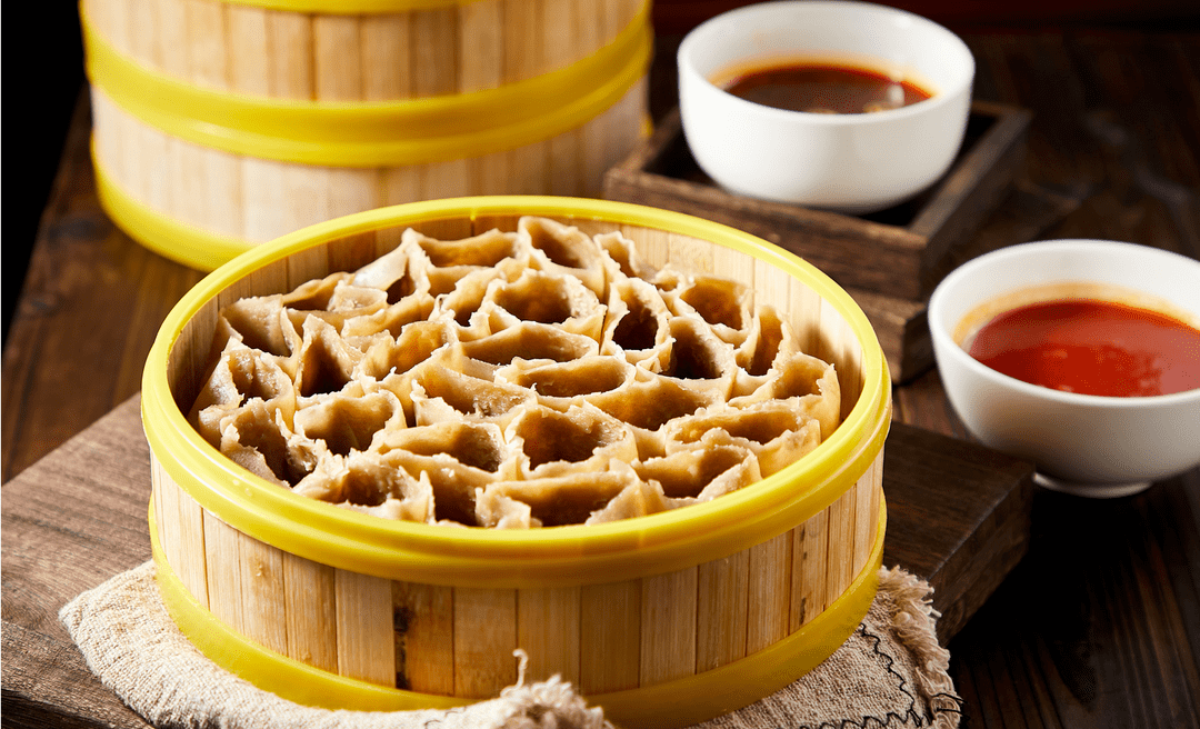 吃莜面栲栳栳enter33夹上一筷子糊糊,蘸上鲜香油辣的蘸水水,放入口中