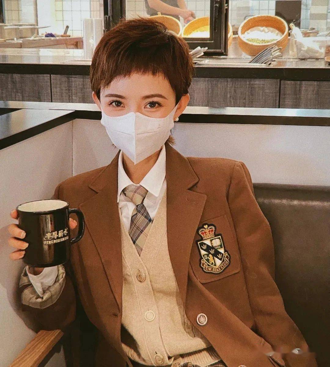 2022发廊最热"剪豁了精灵超短发"