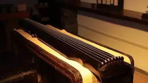 What is the principle of guqin pronunciation?