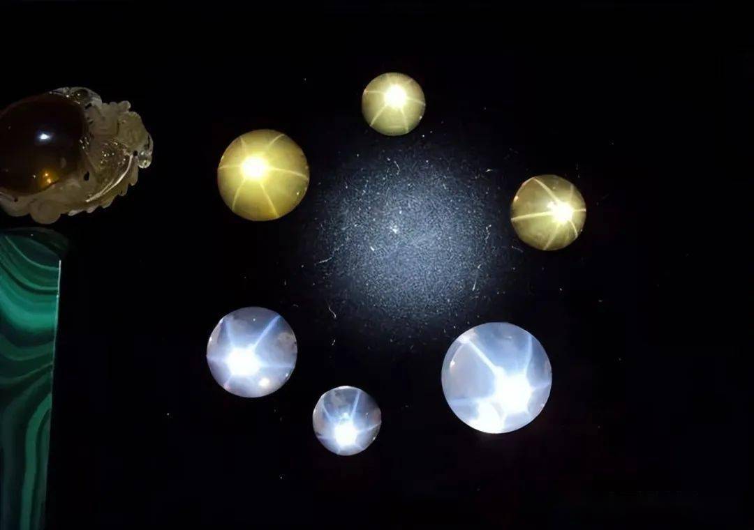 �����ڱ�ʯ���ϵ���Щ�����¡�