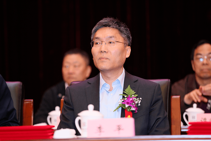 李平_曲莹璞_发展