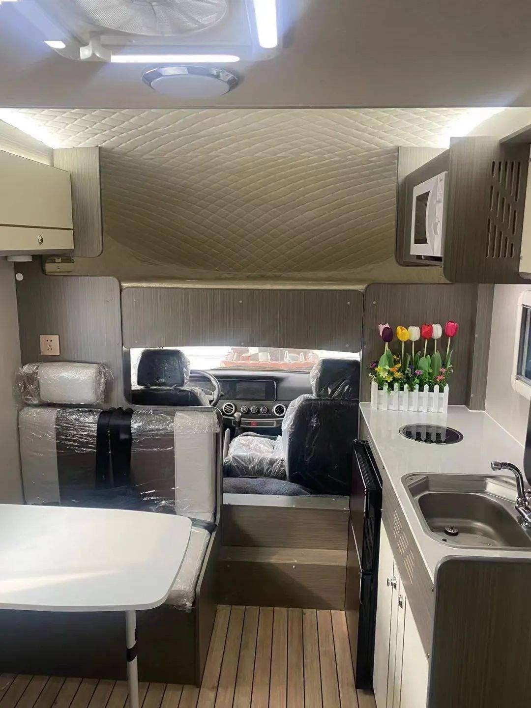 1468万起简简单单房车生活威士捷凯马c型亲民房车