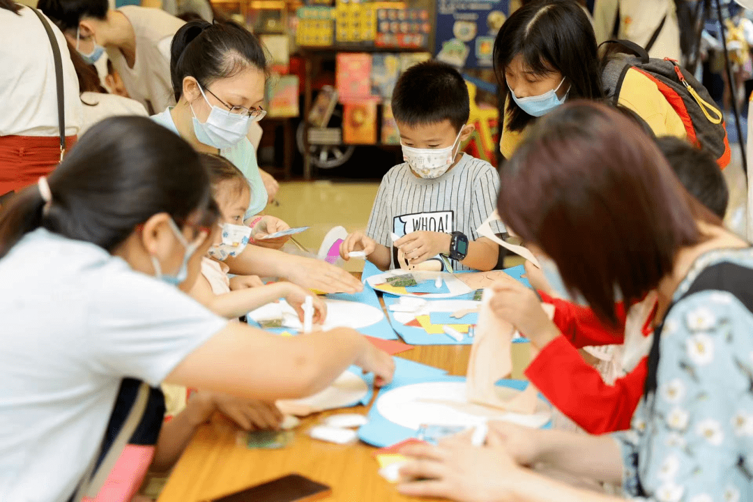 多樣性的美妙讓家長和孩子們體驗手作的快樂漫遊自然diy環保小手工讓