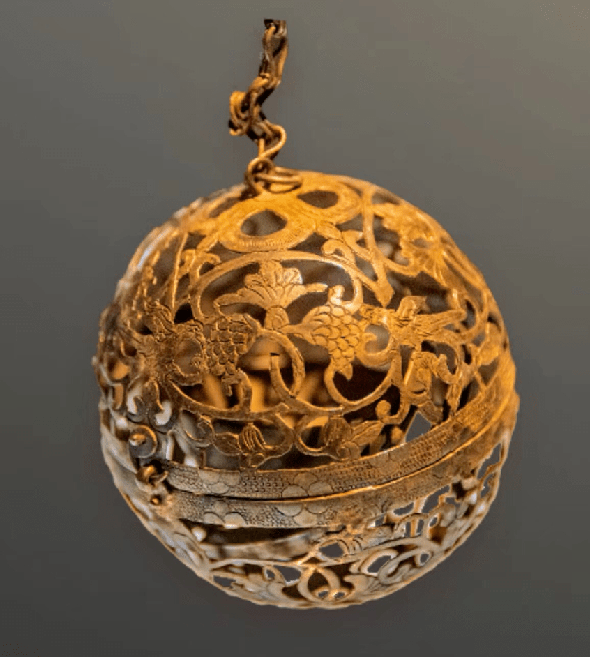 微史论旖旎光首饰葳蕤烂锦衾唐代首饰图像研究2020级艺术设计学班写生