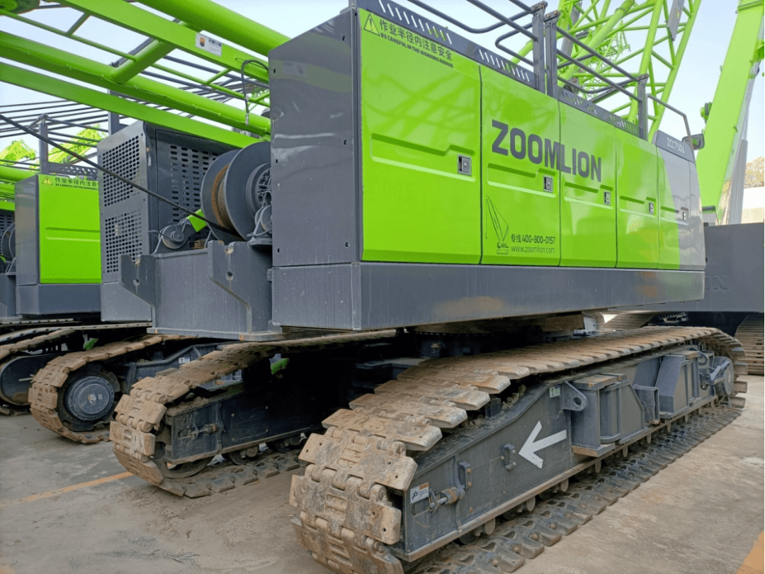 zcc750v履带起重机(潍柴发动机不带自由落钩) 43米主臂 55t,9t吊钩(以