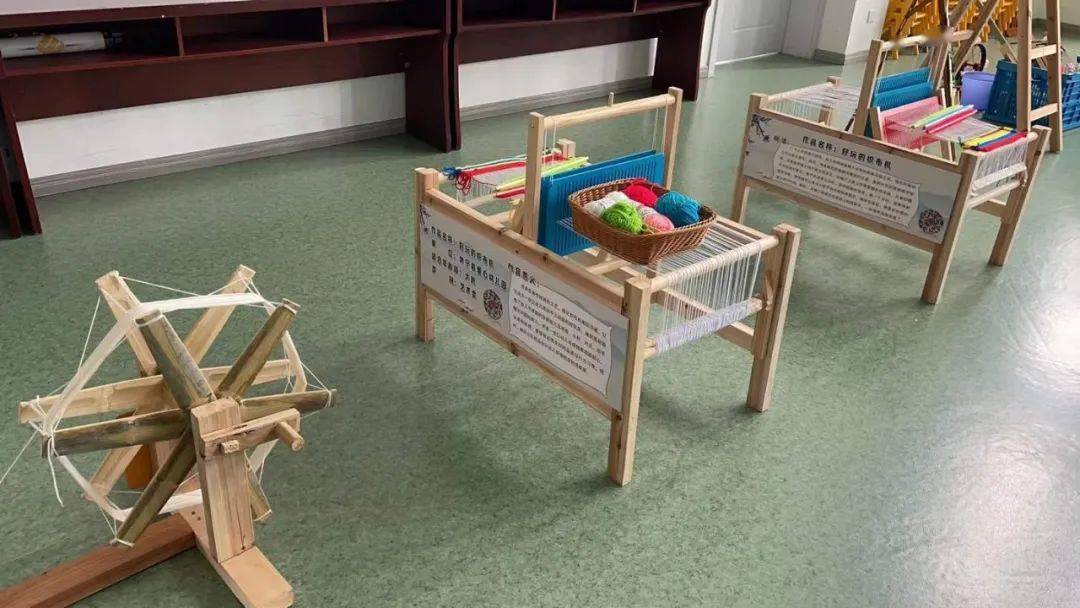 匠心巧手创意无限我园教师自制教玩具展评活动