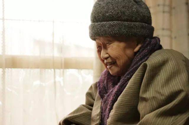 柴田丰的写作一直坚持到2013年1月23日,101岁的柴田丰在养老院辞世,她