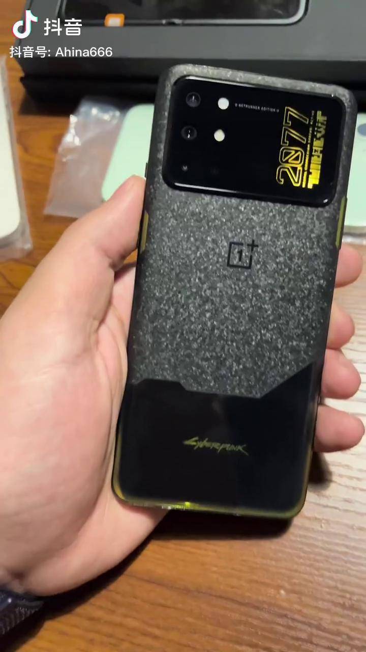 精品二手手机大爱官方手机一加8t赛博朋克2077有没有喜欢的朋友们