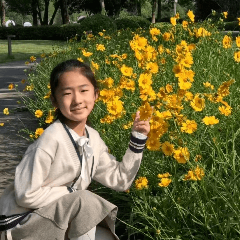 四年级 武汉郑可昕01眨眼,孩子们已将创作一一捧出.