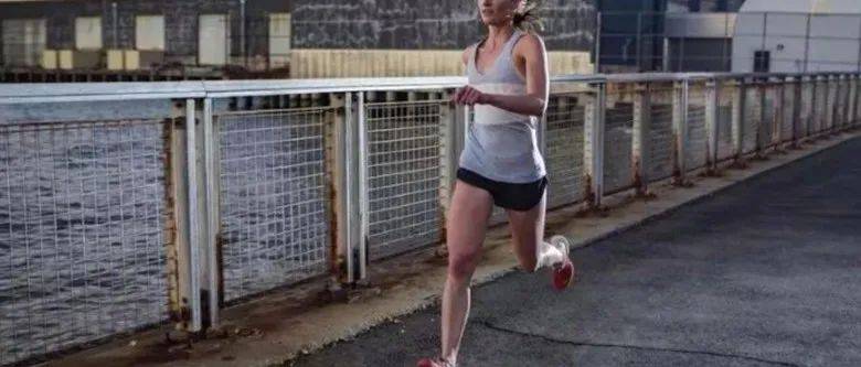 10公里=10000米?跑好10公里对跑马拉松到底有多重要?_训练_乳酸_速度