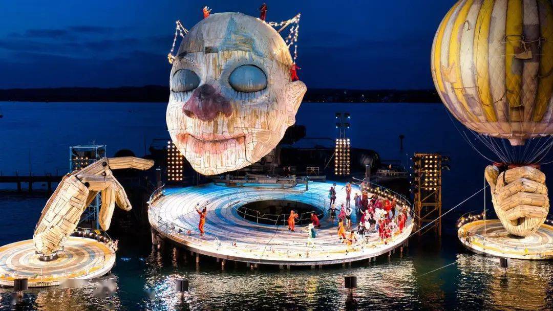 布雷根茨音乐节7月开幕重温20192021主题歌剧弄臣的幕后制作