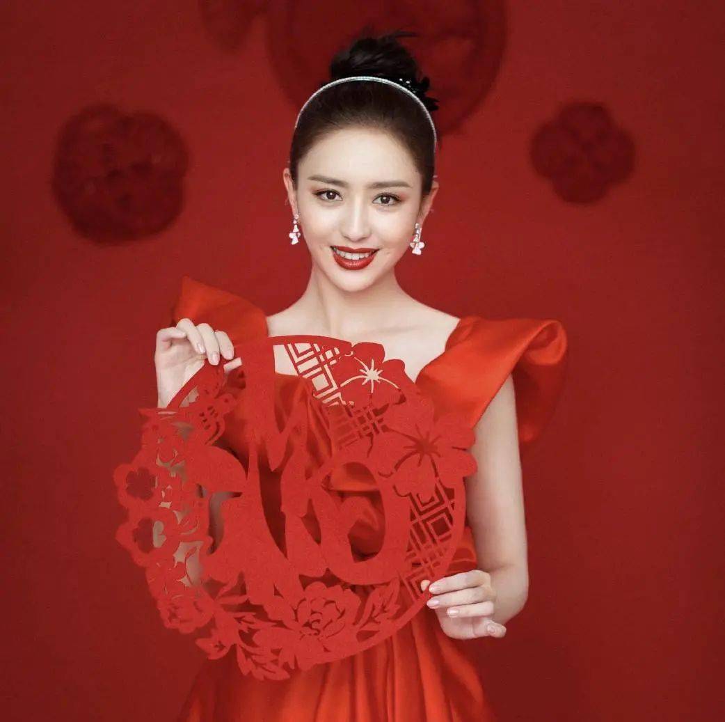 刮痧_皮肤_佟丽娅