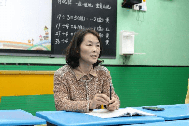 区5月份小学校长例会在东桥小学凤凰园校区举行_姜堰_要求_课堂