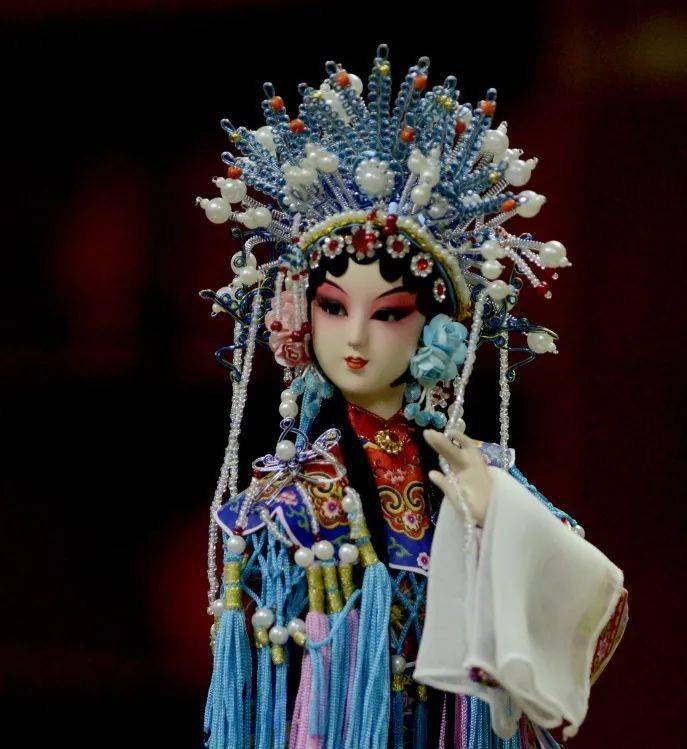 非遗里的闽人智慧以形写神的漳州木偶头雕刻