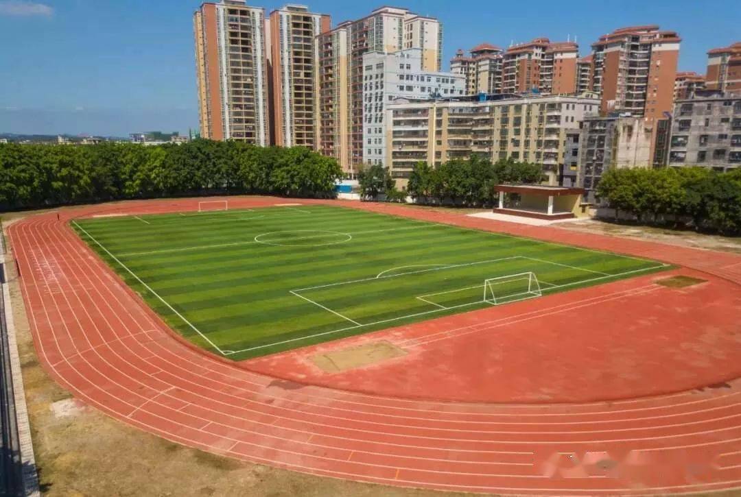 2022年五华县田家炳中学招生简章_我校_广东省_校园