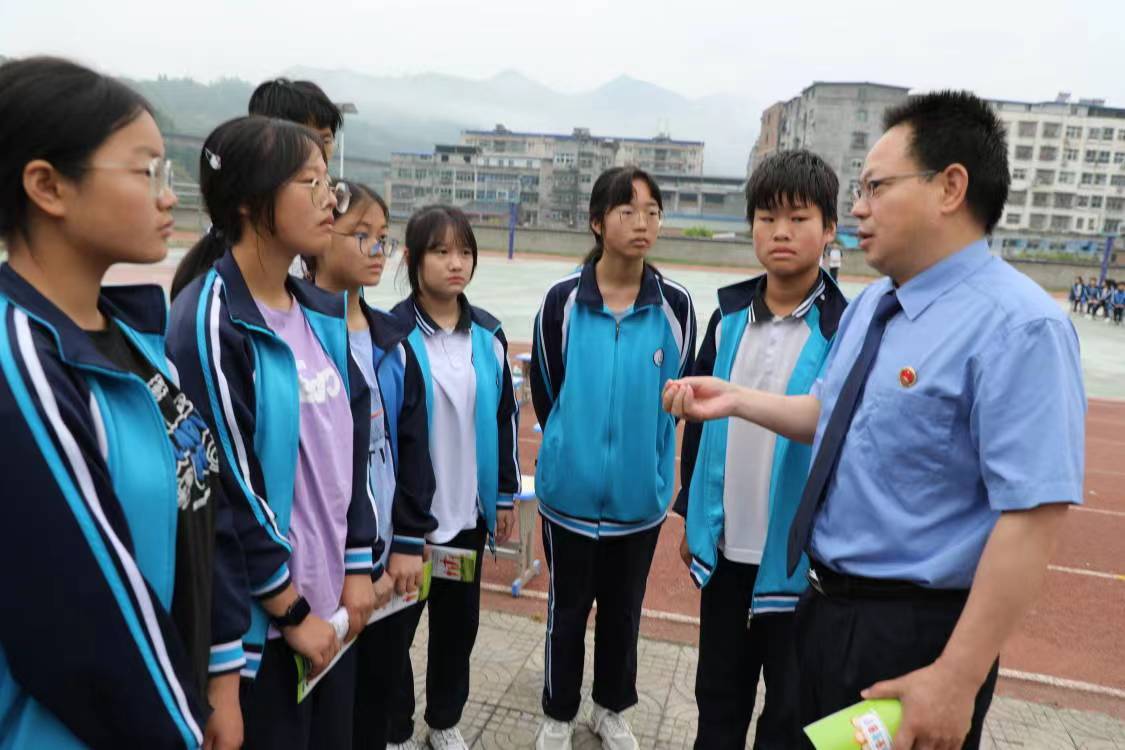 鄖陽反詐防騙宣傳進校園_詐騙_知識_意識