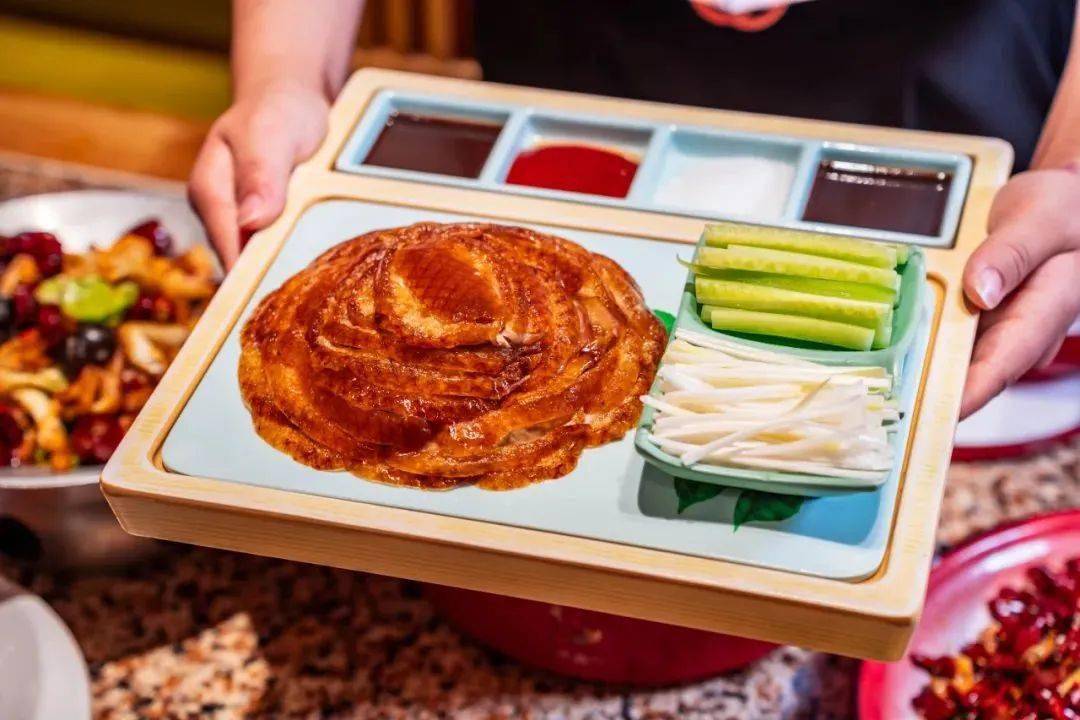 【2店适用·吉祥春饼·烤鸭】119/179元享222/328元2-3人餐/4-5人餐!