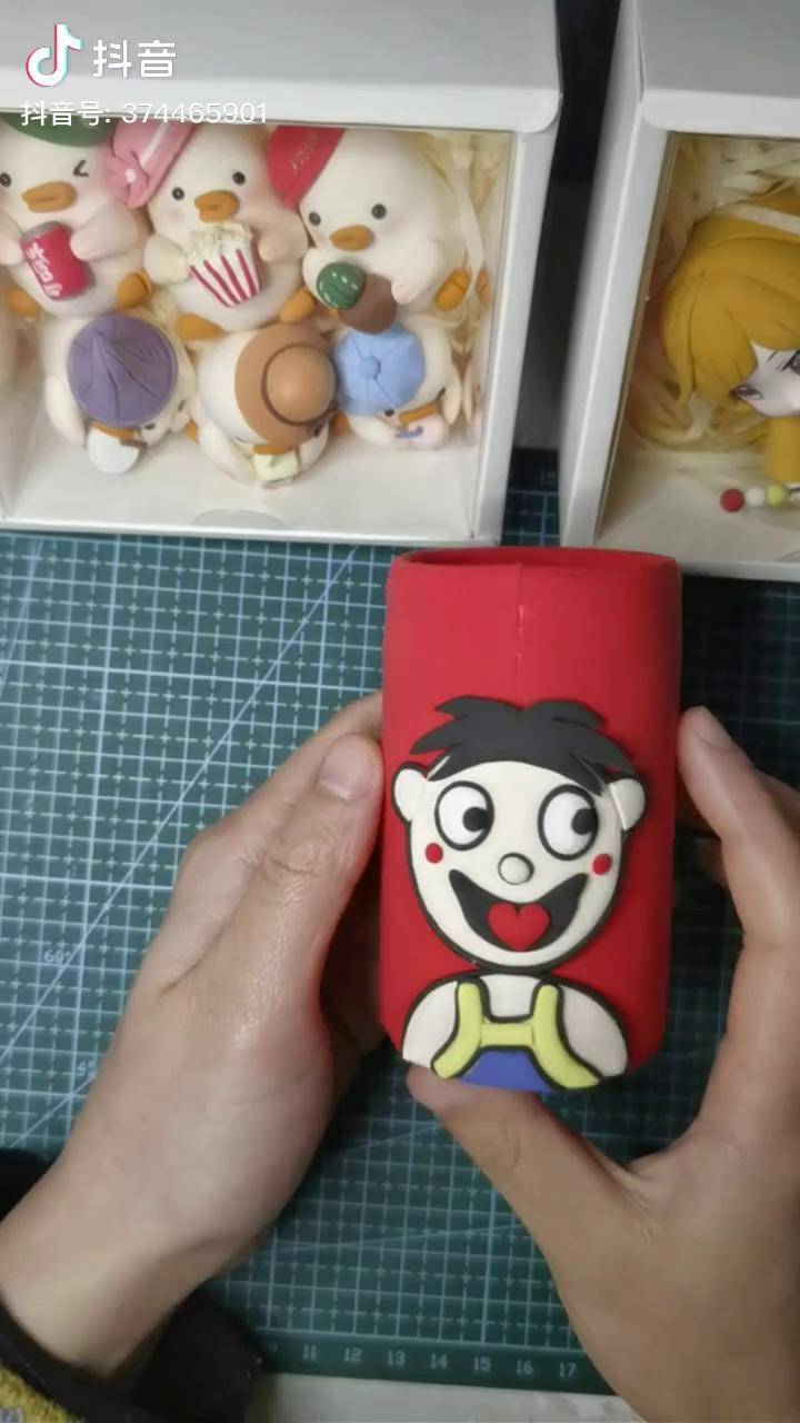 再看我再看我就把你喝掉粘土手工笔筒旺仔牛奶超轻粘土作品手工diy上