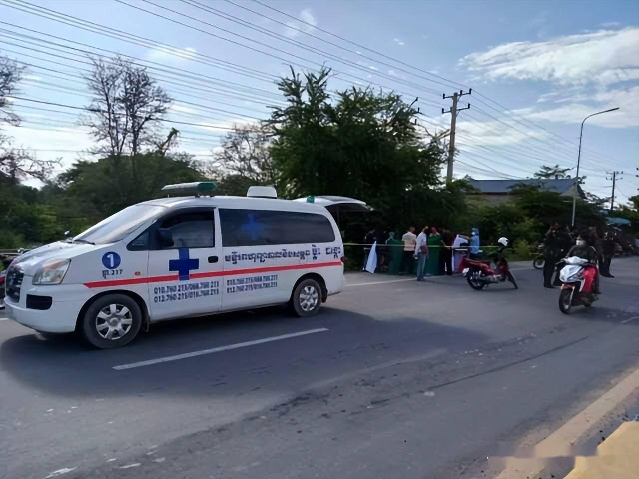 柬埔寨干拉省路边惊现一具女尸