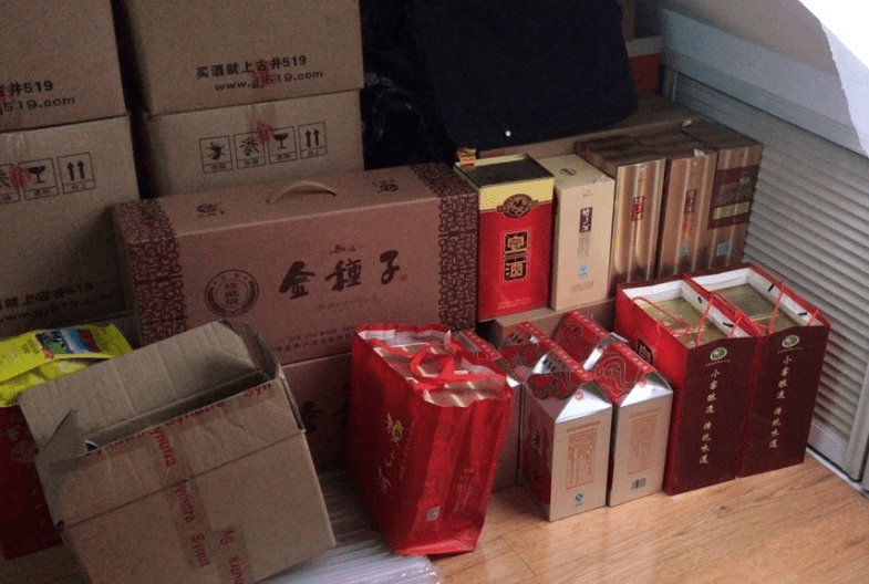 家里有白酒的要注意牢记4不碰正确喝好酒别不当回事