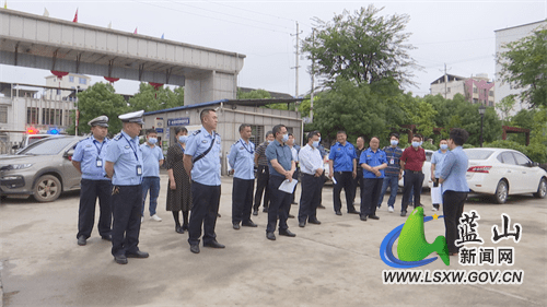 何智英全力护航高考有序进行