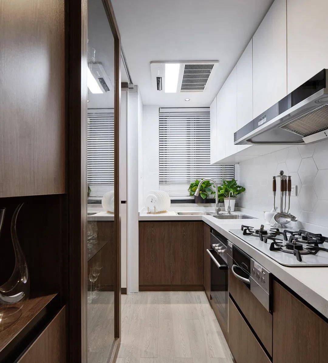 梦想改造家施展空间魔术广州六口之家告别蜗居喜迎美食小屋