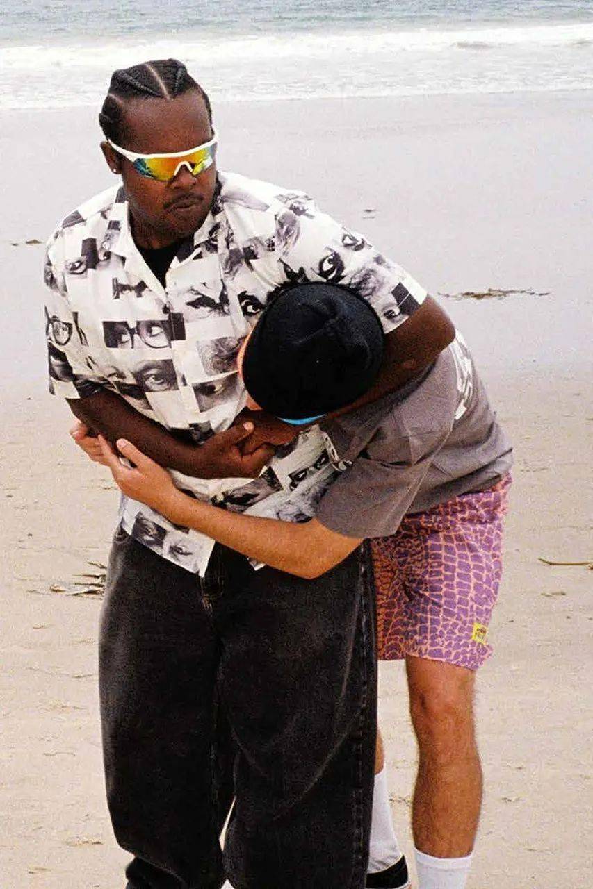 sydneysweeney出镜演绎jacquemus最新形象大片hbdaily