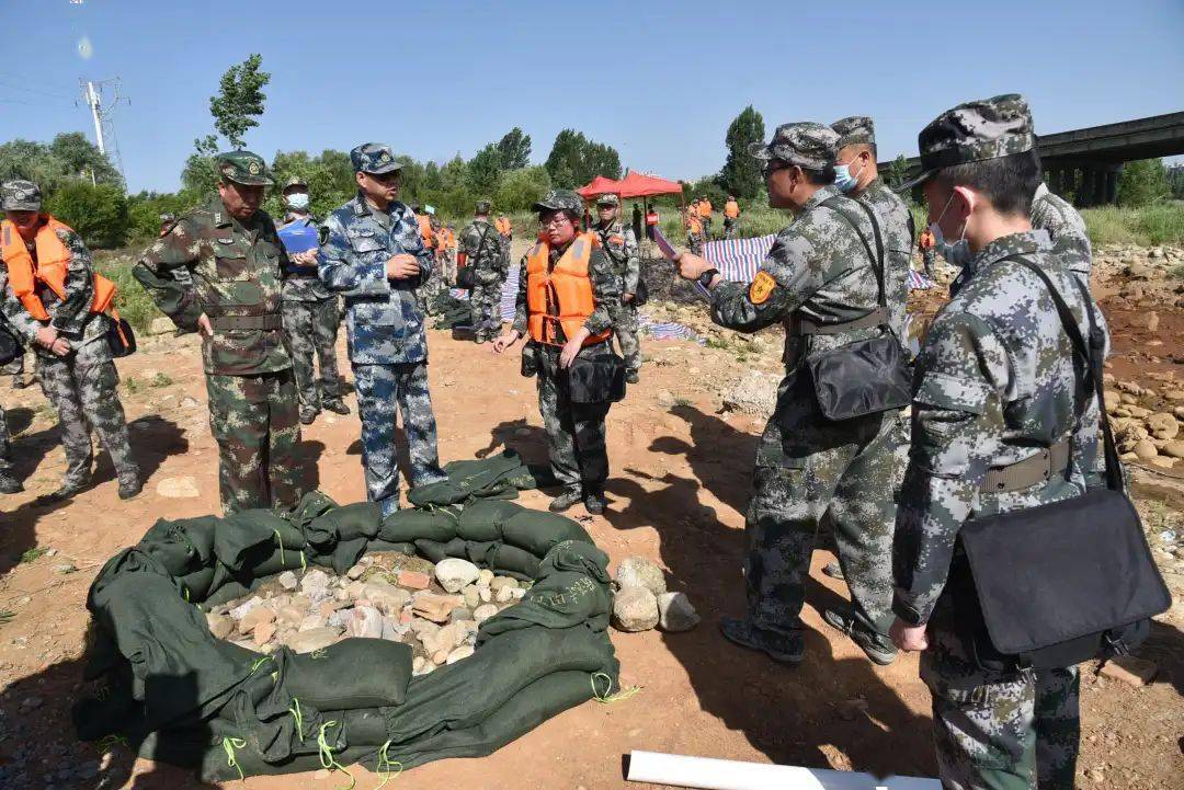 【新闻】河南省西峡县聚焦实战实训锤炼民兵遂行任务能力