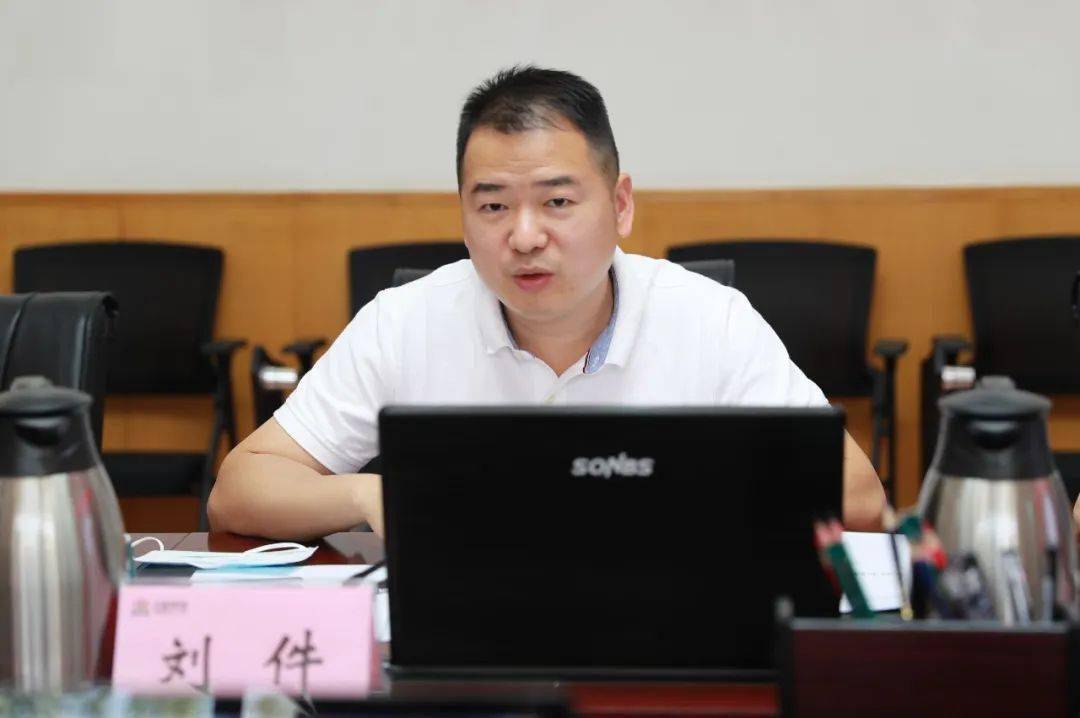 聚焦温泉镇召开新冠肺炎疫情防控工作会