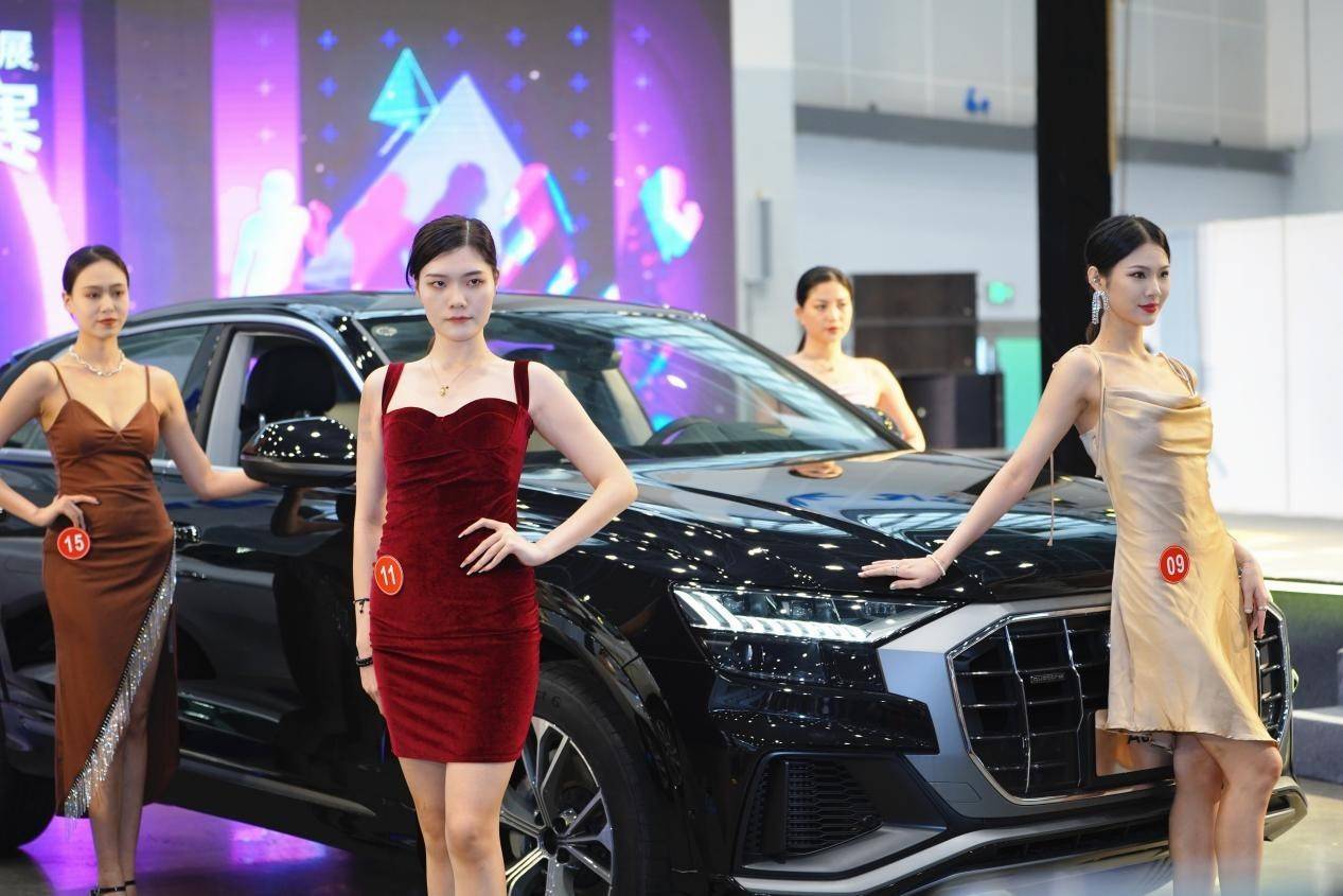 组图第19届海南国际车展开幕超千款车型亮相