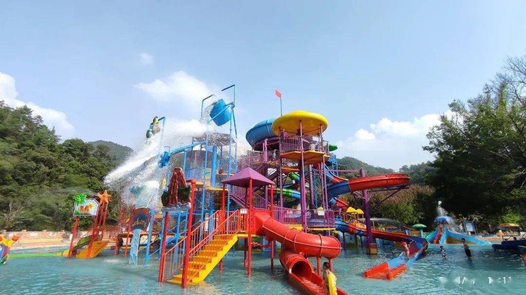 64成行清泉一夏89元起清泉湾双漂流动感水城山地越野车土耳其小镇爱琴