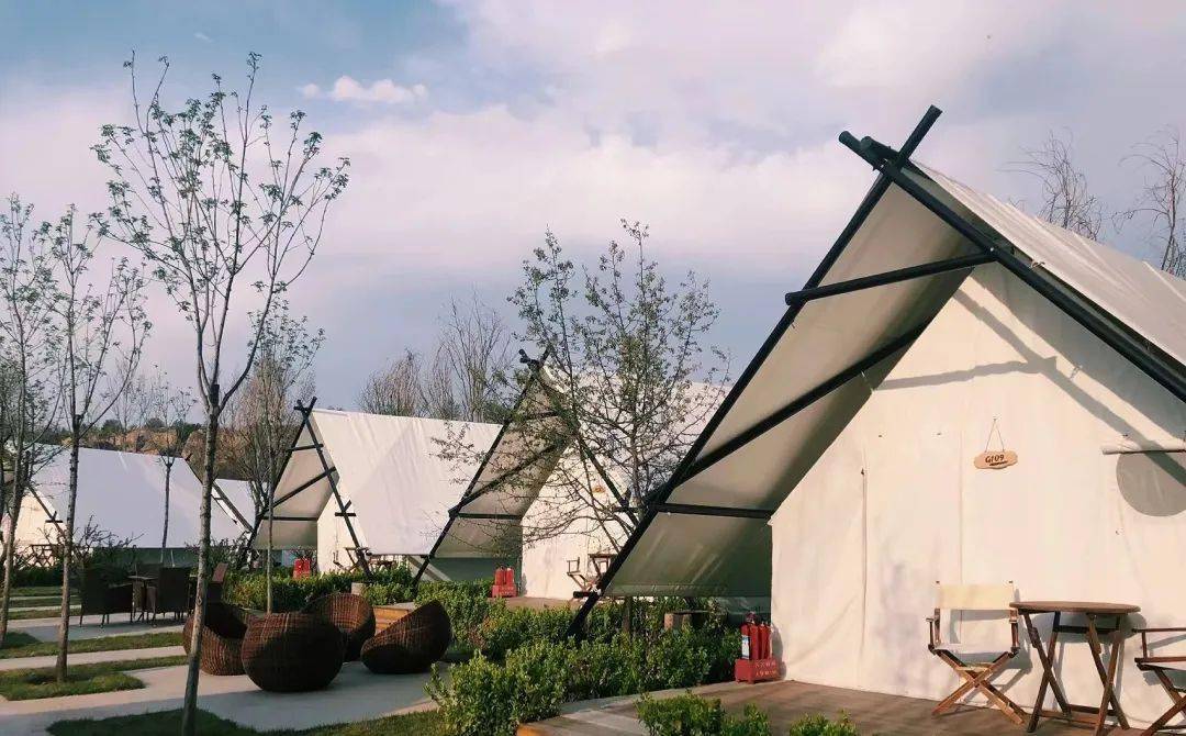 云竹湖适合野餐,露营,骑行,烧烤等户外活动~夜宿云竹湖帐篷酒店.