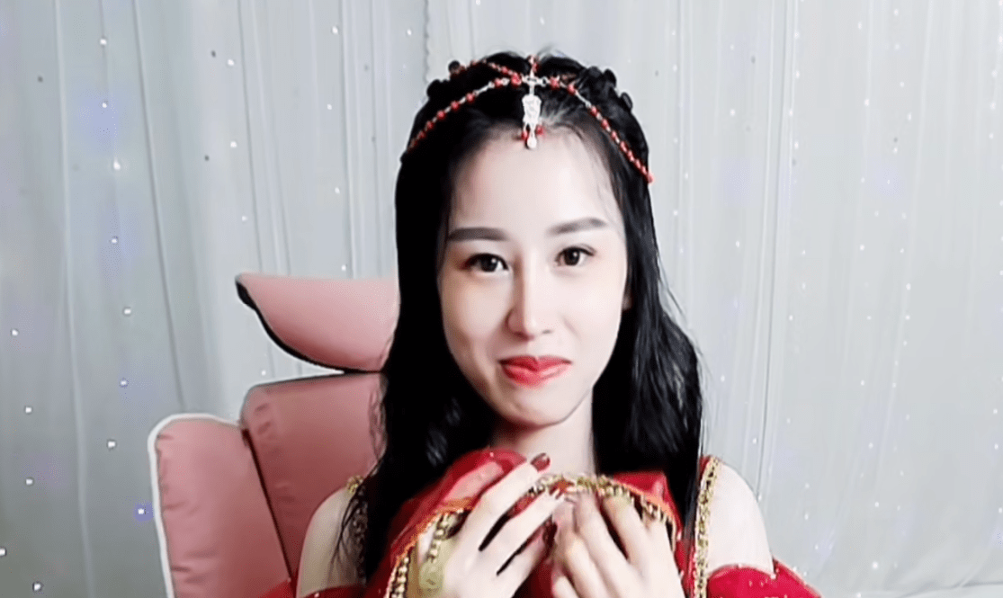 王者荣耀国服第一女野王首次露脸网友又一个哑巴新娘