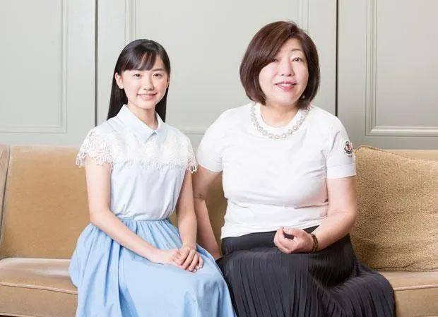 “亚洲最萌女孩”长大了!6岁出道,如今17岁被嘲长残