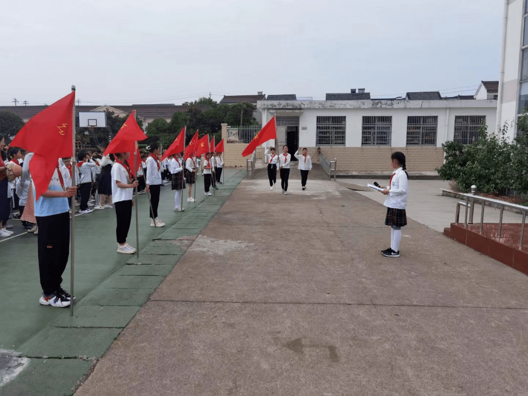 句容市天王中心小学图片