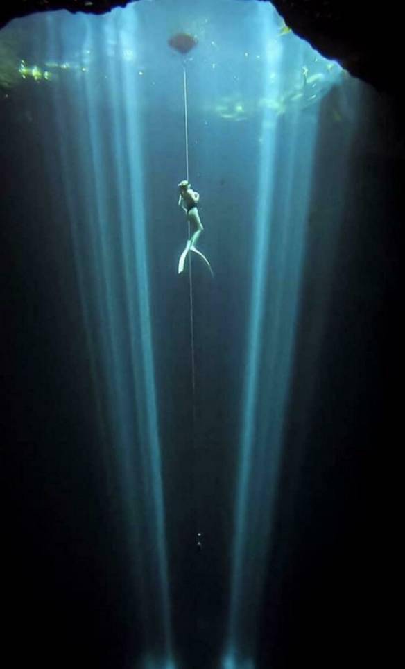 这扫帚我不要了冰山一角冰山的底部,巨物恐惧症,深海恐惧症皆合适深水