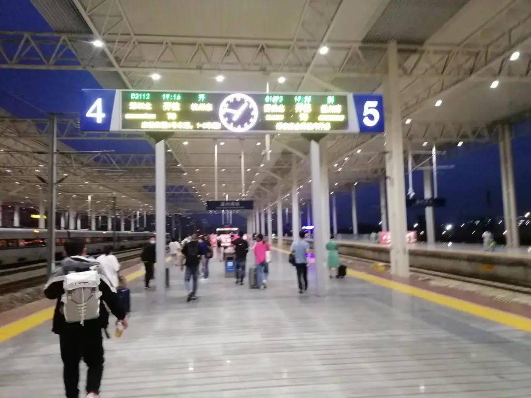 东兰公安奔赴千里跨越三省办案抓获嫌疑人