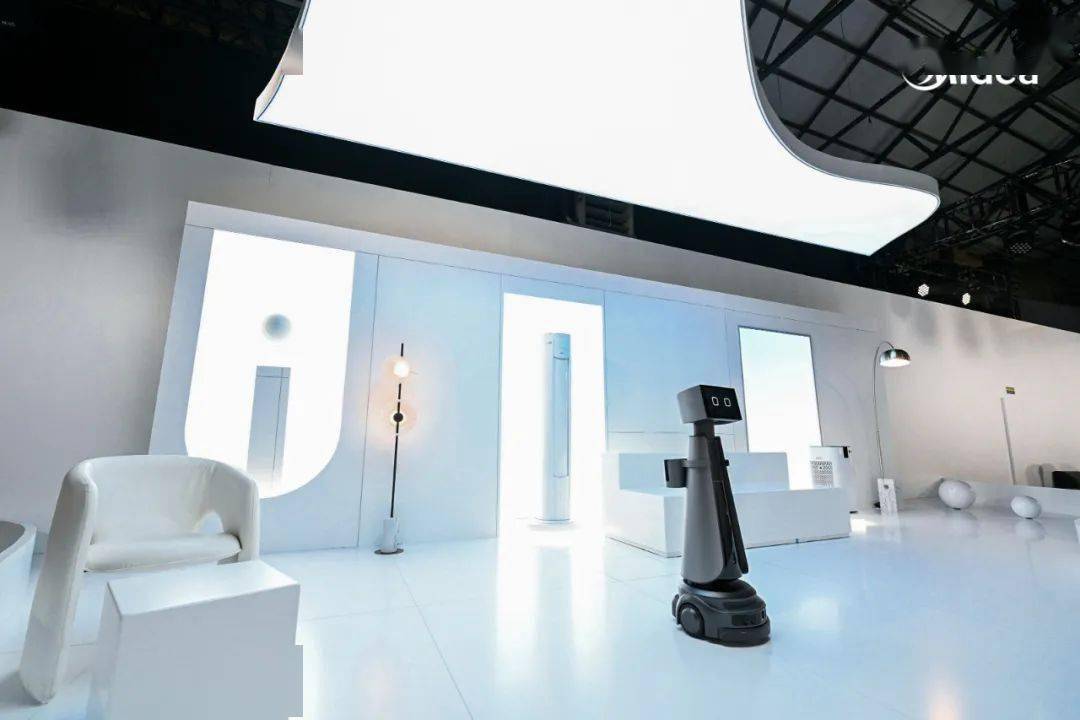 美的家庭服务机器人品牌“WISHUG”亮相!-家电圈官网