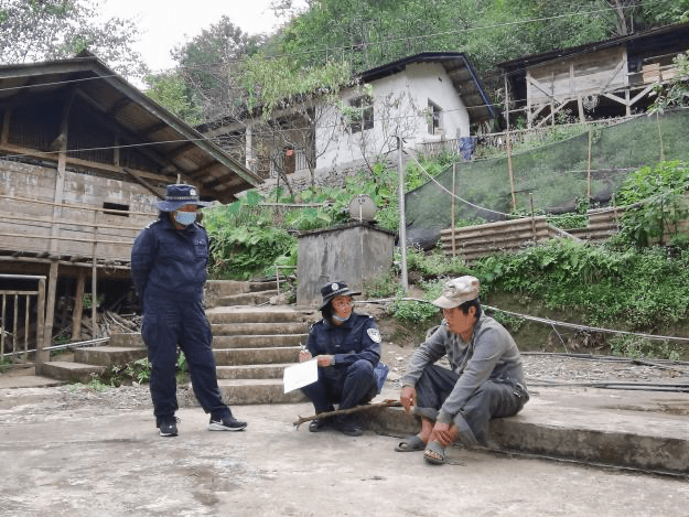 此次排查活动,丹珠村两委,驻村工作队及挂联单位对全村7个村民小组273