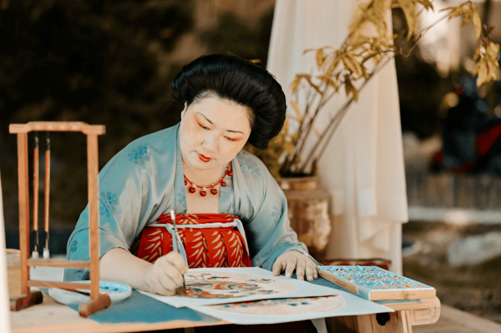 九龙坡本土汉服设计师汤圆姐姐"敖珞珈"和她的汉服梦