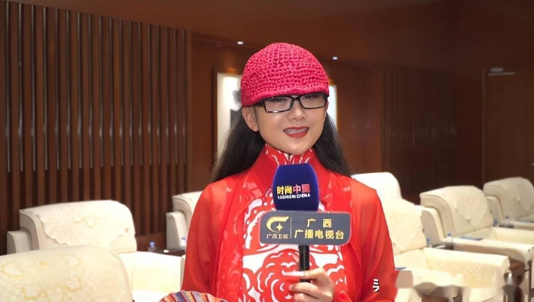 与粉丝见面并祝广西卫视《时尚中国》生日快乐_舞蹈_艺术_朱凤伟