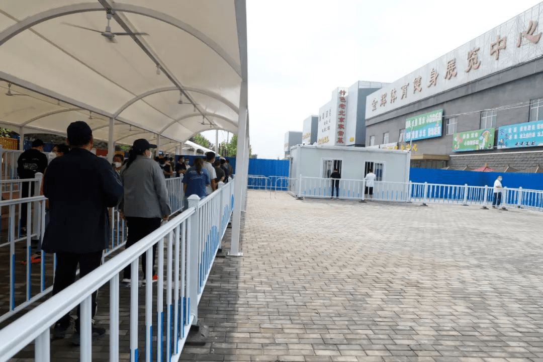 马坡镇衙门村24小时核酸检测采样点提档升级!