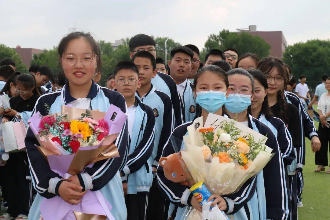 垦利实验中学举行2018级学生毕业典礼_毕业生_石平_扬帆